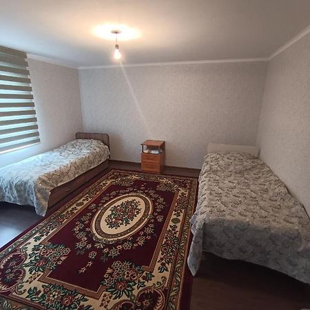 Tert-Kul' "Kamchybek Ata" Guest House B&B מראה חיצוני תמונה
